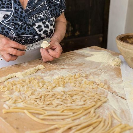 Residenza La Nivera Miglionico エクステリア 写真