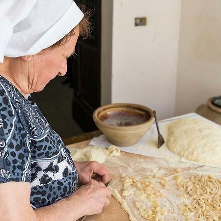 Residenza La Nivera Miglionico エクステリア 写真