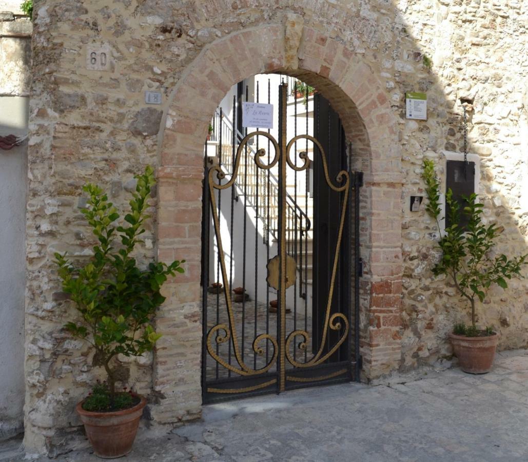Residenza La Nivera Miglionico エクステリア 写真