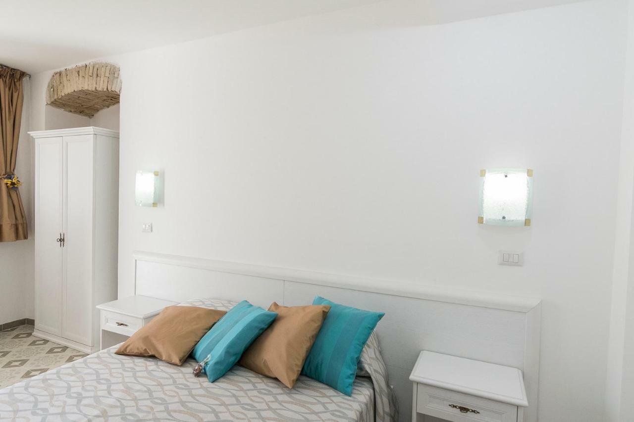 Residenza La Nivera Miglionico エクステリア 写真