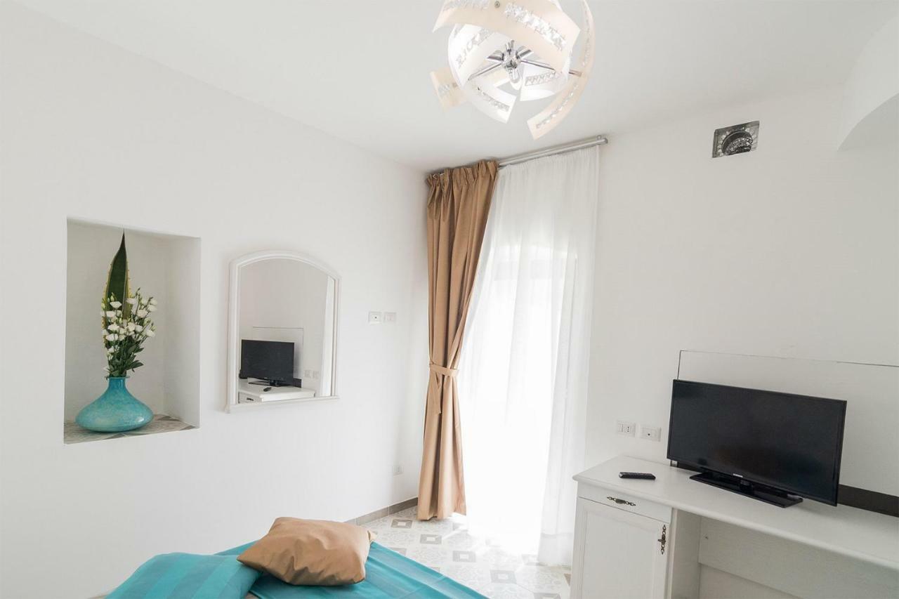 Residenza La Nivera Miglionico エクステリア 写真