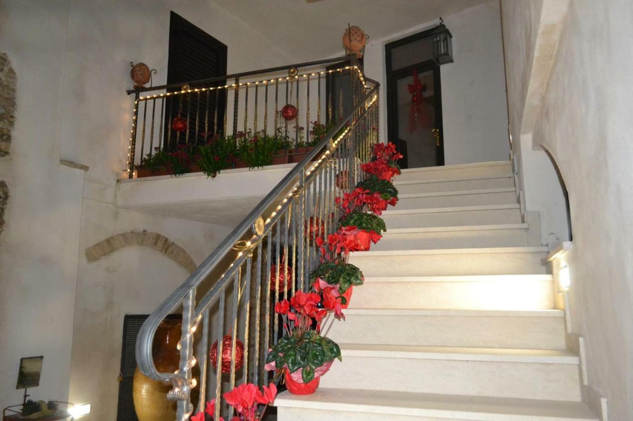 Residenza La Nivera Miglionico エクステリア 写真